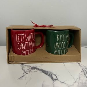 New Rae Dunn LET’S WATCH CHRISTMAS MOVIES & KISS ME UNDER THE MISTLETOE Mug Set